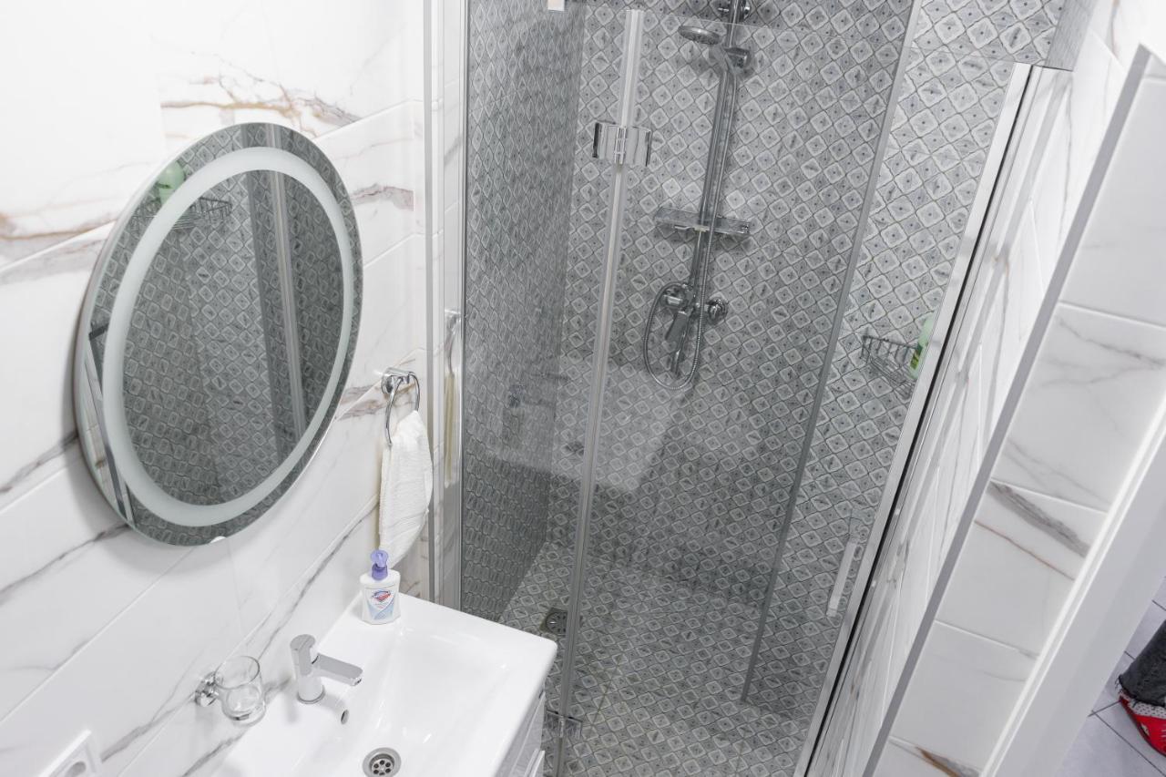 Charming Apartments In The Heart Of Lviv - Valova, Nasypna Str Eksteriør bilde
