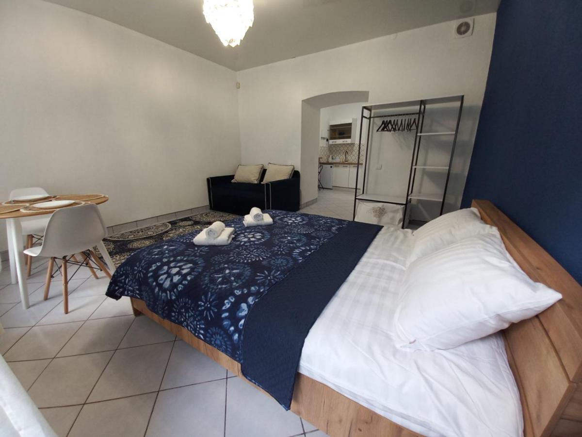 Charming Apartments In The Heart Of Lviv - Valova, Nasypna Str Eksteriør bilde
