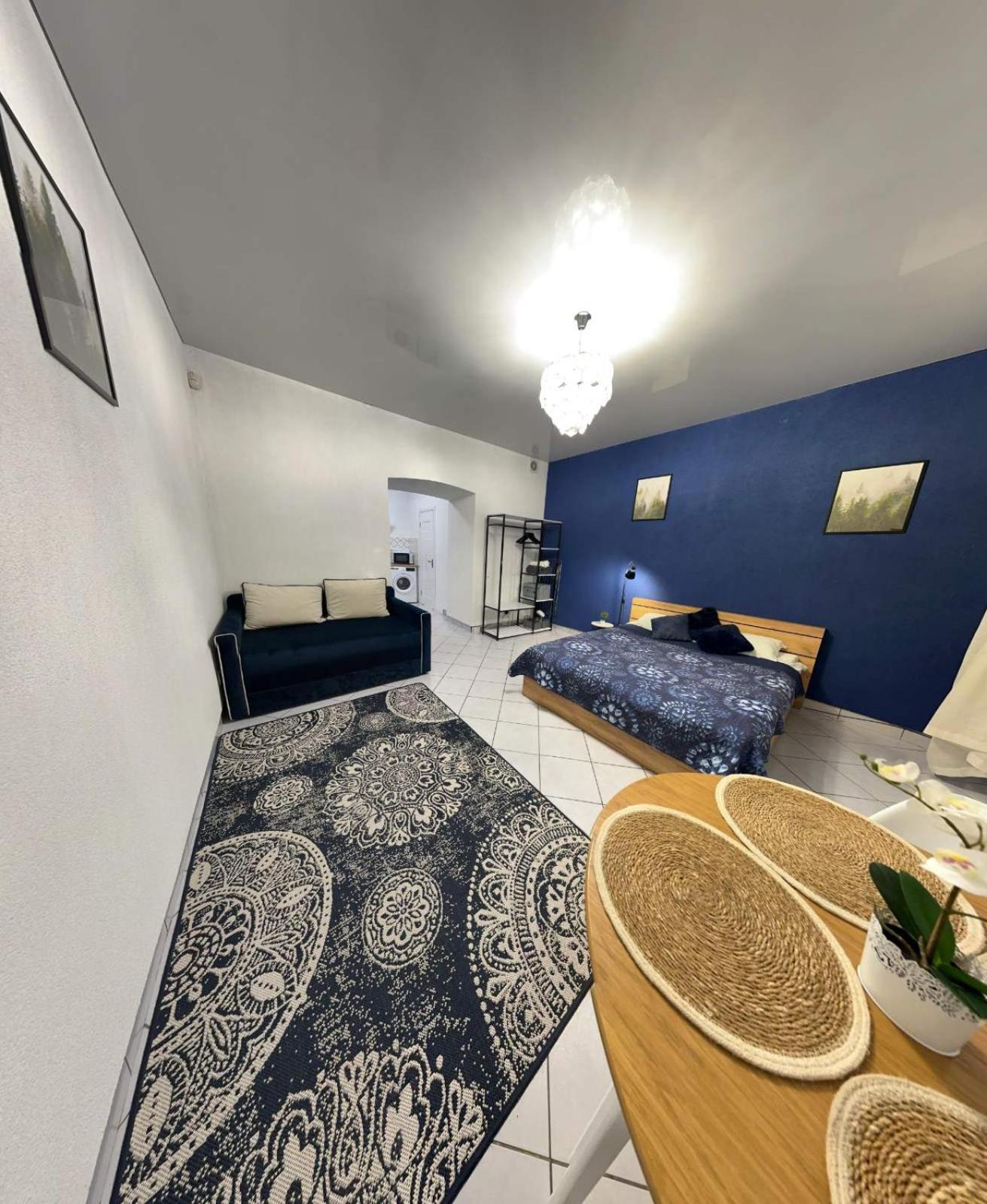 Charming Apartments In The Heart Of Lviv - Valova, Nasypna Str Rom bilde